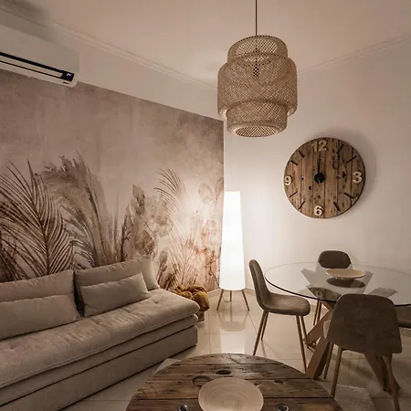Aurelia 386 Vatican House-2